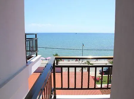 Star Beach Resort - Makrygialos Beachfront Nests Esterno foto